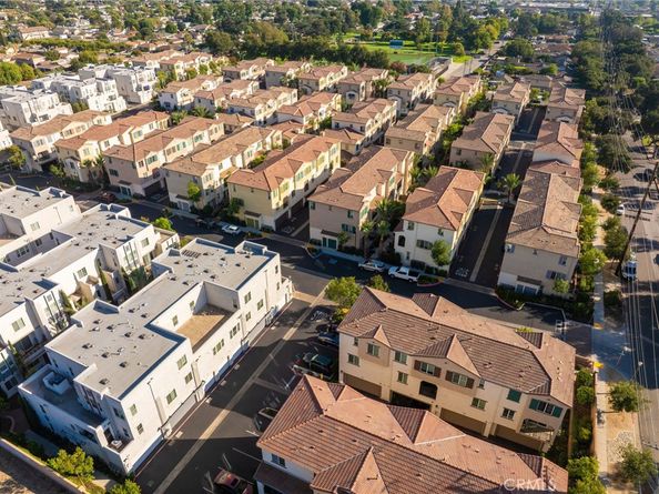 384 Ruby Red Lane, Upland CA 91786