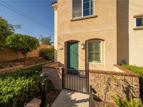 384 Ruby Red Lane, Upland CA 91786
