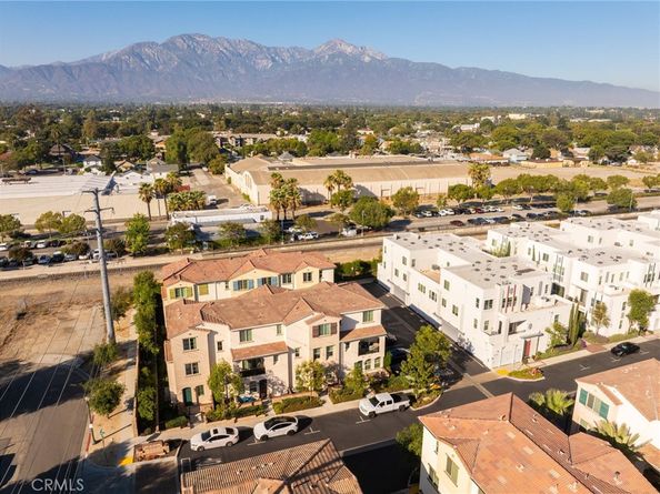 384 Ruby Red Lane, Upland CA 91786