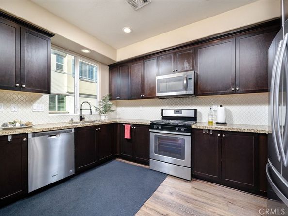 384 Ruby Red Lane, Upland CA 91786