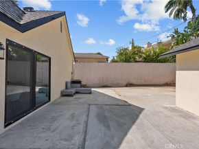 310 S Bel Aire Drive, Burbank CA 91501