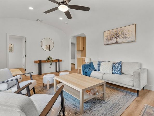 310 S Bel Aire Drive, Burbank CA 91501