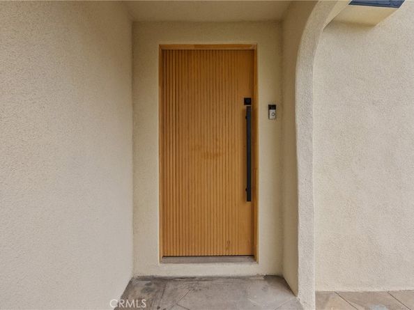 310 S Bel Aire Drive, Burbank CA 91501