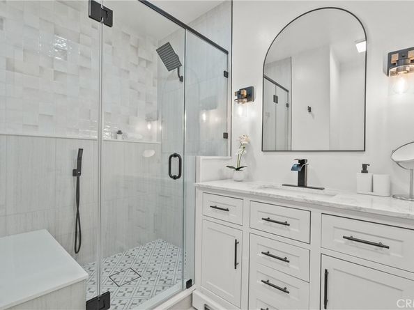 310 S Bel Aire Drive, Burbank CA 91501