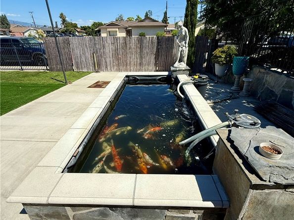 870 Somerset Avenue, Pomona CA 91767