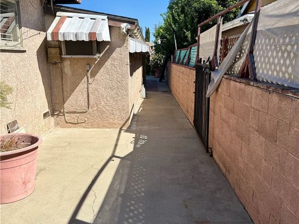 870 Somerset Avenue, Pomona CA 91767