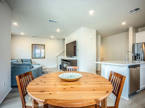 202 Farley Lane, Pomona CA 91767