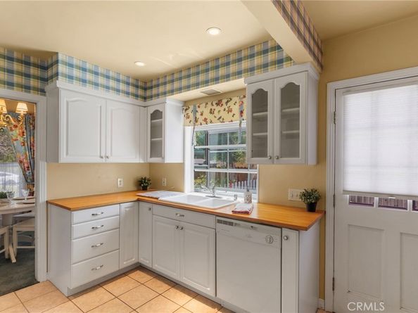525 Hacienda Drive, Monrovia CA 91016