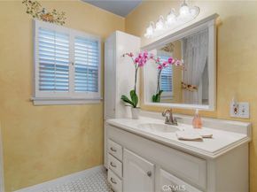 525 Hacienda Drive, Monrovia CA 91016