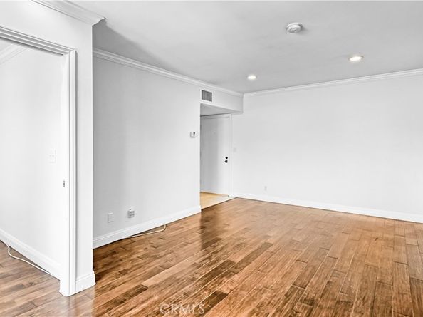 355 S Madison 322, Pasadena CA 91101