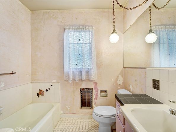8907 Helen Avenue, Sun Valley CA 91352