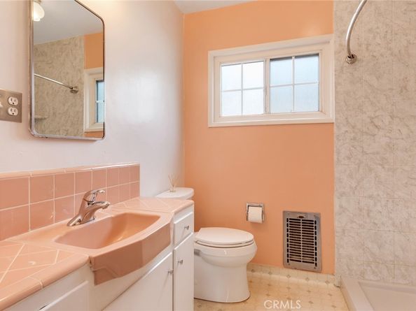 1146 N Azusa, Azusa CA 91702