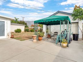1146 N Azusa, Azusa CA 91702