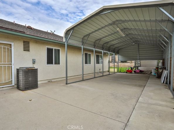 1476 Fernando, Upland CA 91786