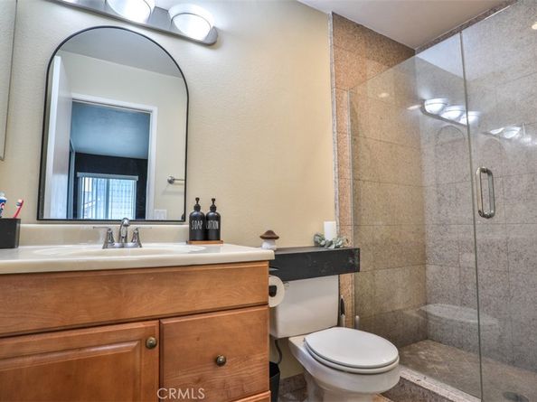 1476 Fernando, Upland CA 91786