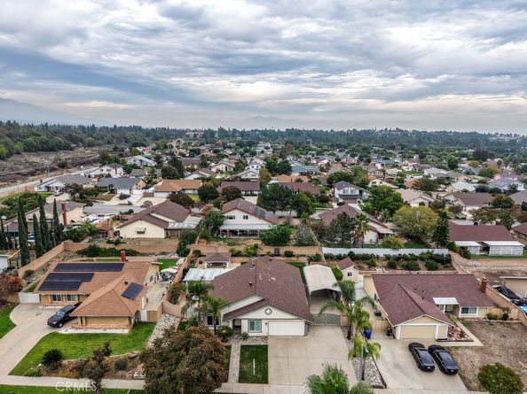 1476 Fernando, Upland CA 91786