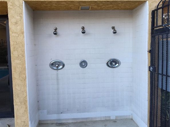 435 W 9th B3, Upland CA 91786