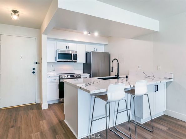 1745 Camino Palmero Street 202, Los Angeles CA 90046
