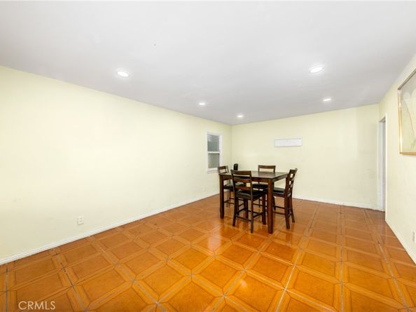 1532 Garfield, Commerce CA 90022