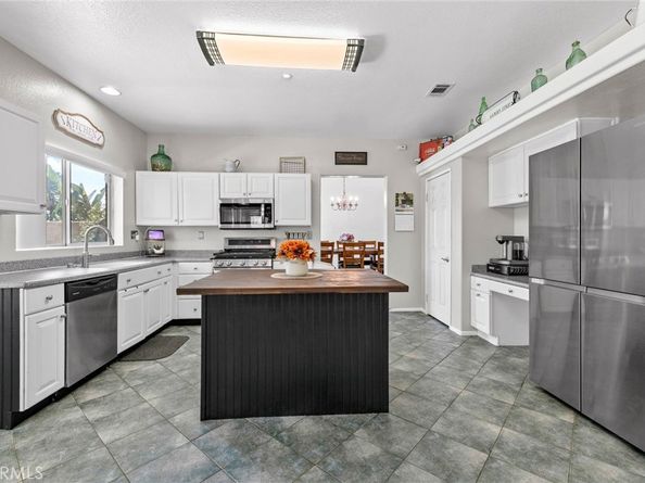 4927 Toronto Avenue, Fontana CA 92336