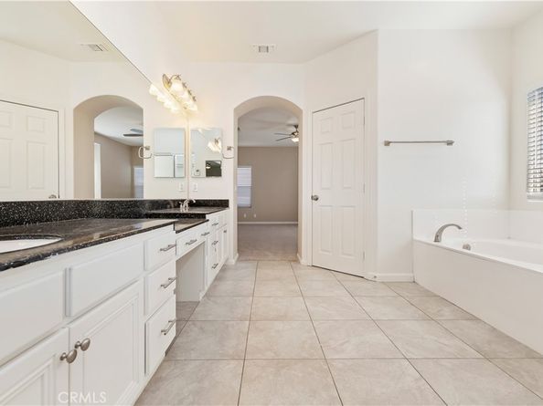 14845 Shetland Lane, Fontana CA 92336