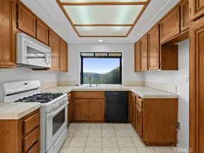 1634 Via Estrella, Pomona CA 91768