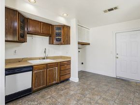 1331 N Lamer Street, Burbank CA 91506