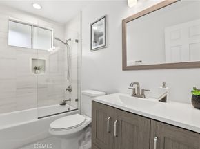 10000 Amestoy Avenue, Northridge CA 91325