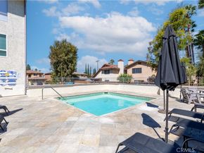 20253 Keswick St 326, Winnetka CA 91306