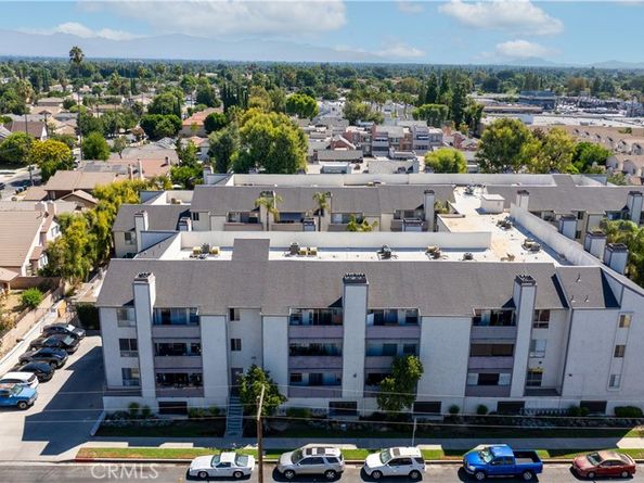 20253 Keswick St 326, Winnetka CA 91306