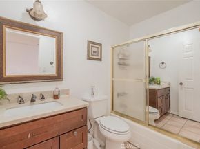 1745 Holly Drive 201, Glendale CA 91206