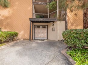 1745 Holly Drive 201, Glendale CA 91206