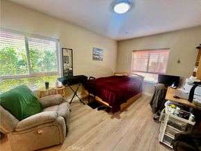 1515 Grismer Avenue 102, Burbank CA 91504