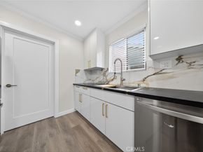 15753 Cohasset Street, Van Nuys CA 91406