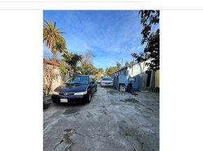 10931 Anzac, Los Angeles CA 90059