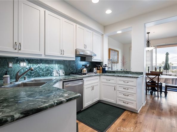 1942 Caminito De La Estrella, Glendale CA 91208