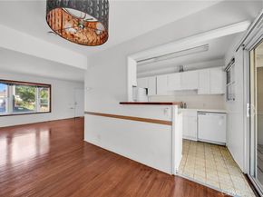 8843 De Haviland, Los Angeles CA 90045