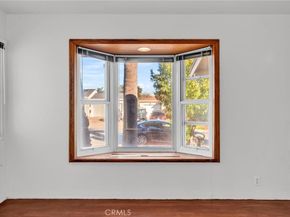 8843 De Haviland, Los Angeles CA 90045