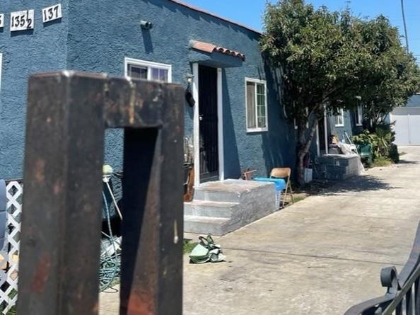 135 E 77th, Los Angeles CA 90003