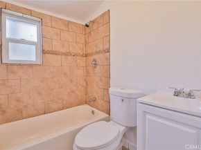 1712 E 57th, Los Angeles CA 90058