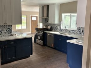 2715 Petaluma, Long Beach CA 90815