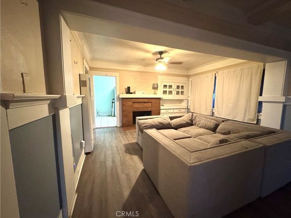 214 E 56th Street, Los Angeles CA 90011