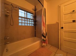 214 E 56th Street, Los Angeles CA 90011