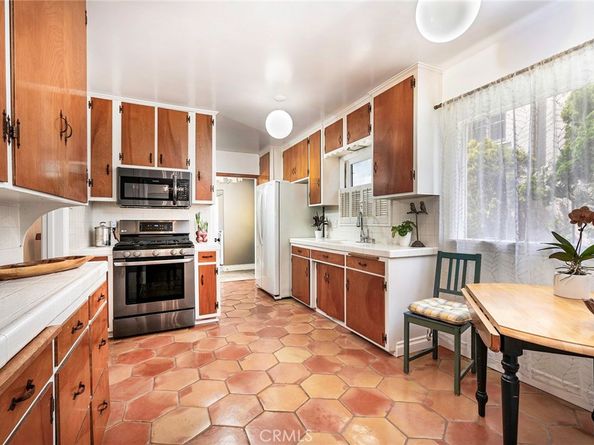 1031 Termino Avenue, Long Beach CA 90804