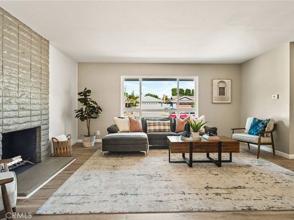 2406 S Pacific Avenue, Santa Ana CA 92704