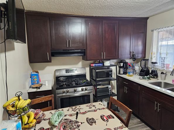 953 E 22nd Street, Los Angeles CA 90011