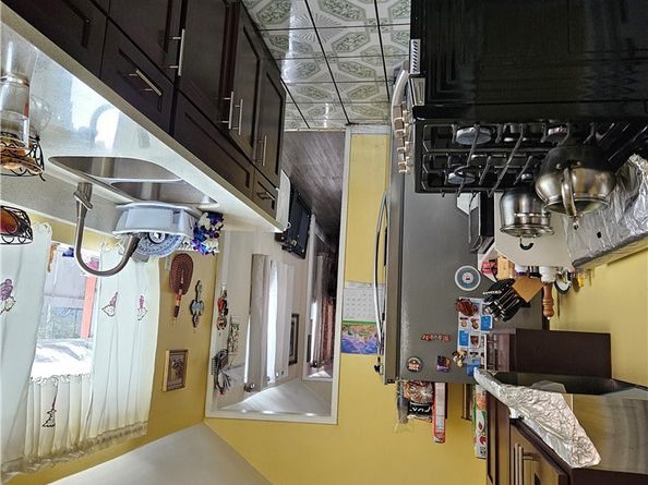 953 E 22nd Street, Los Angeles CA 90011