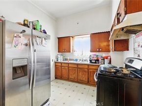 1600 E. 33rd St, Los Angeles CA 90011