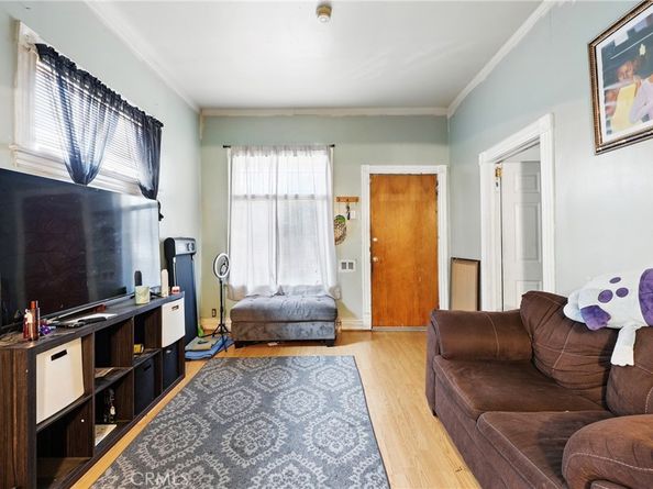 1600 E. 33rd St, Los Angeles CA 90011