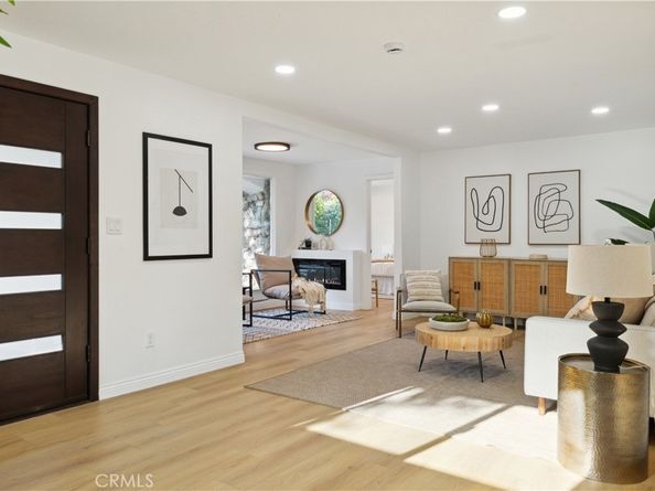 1290 E Woodbury Road, Pasadena CA 91104